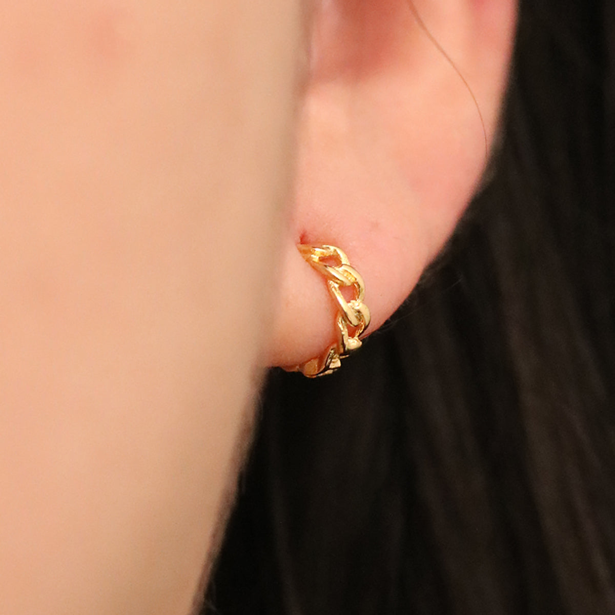 Rope Huggie Hoop Earrings – 8mm Sterling Silver
