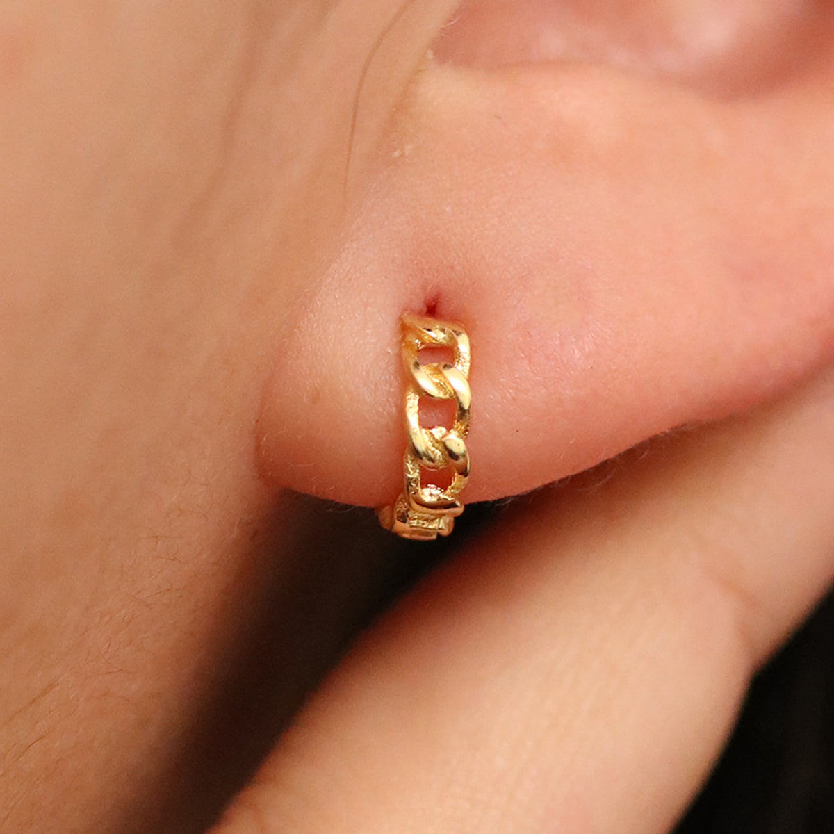 Rope Huggie Hoop Earrings – 8mm Sterling Silver